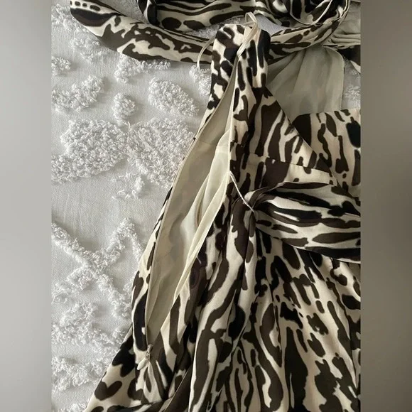 Banana Republic Satin Mini Dress - Picture 5 of 6